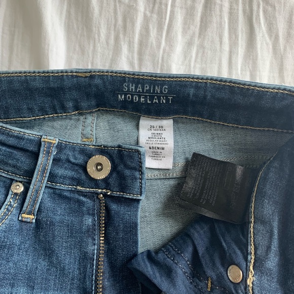 H&M Shaping Jeans - Picture 4 of 4